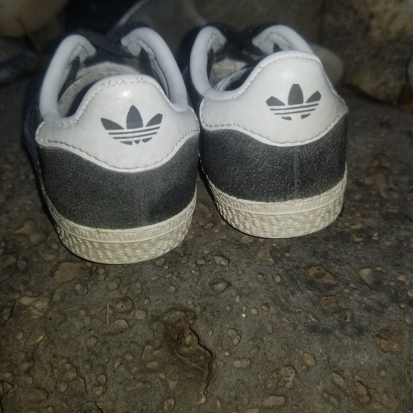 Adidas Gazelle suede sneaker for toddler - Picture 5 of 9
